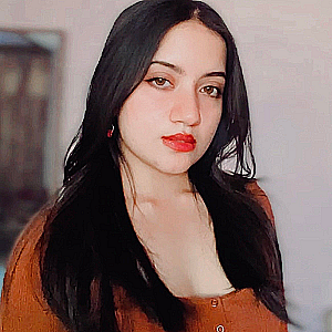 Profile photo for Simran Kaushik