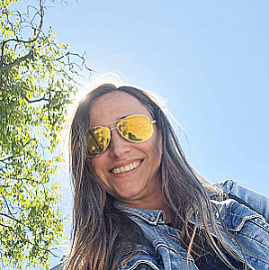 Profile photo for Carol Modrono