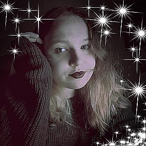 Profile photo for Annelise Christine Ouellette