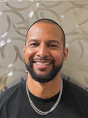 Profile photo for Roberto Roberto