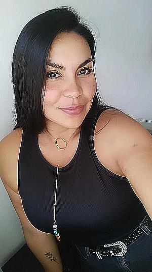 Profile photo for Johanna Santos