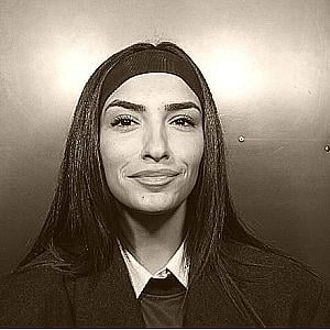 Profile photo for Léana IN