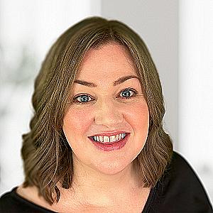 Profile photo for Nikki Mills