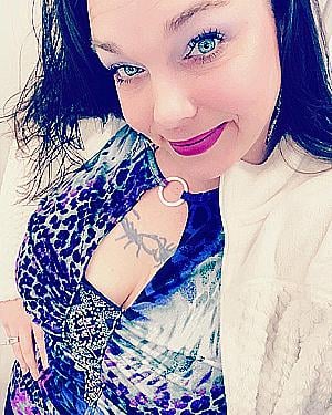 Profile photo for Samantha Johnson