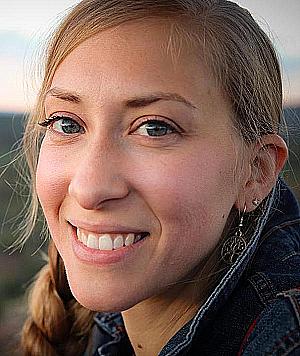 Profile photo for Jocelyn Vierra