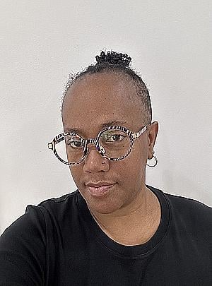 Profile photo for Shelly Flores