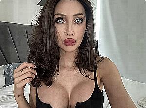 Profile photo for Taylor Elliott