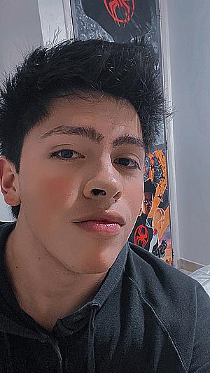 Profile photo for Lukas Santiago Barrera Mendez