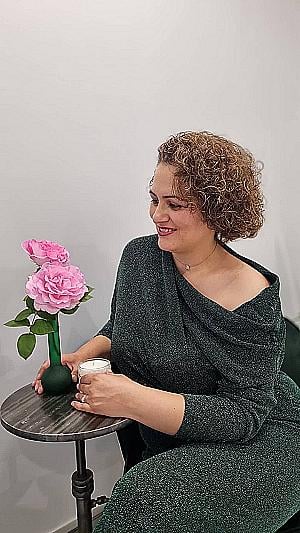 Profile photo for Linda Razi