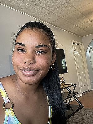 Profile photo for Karina Karina