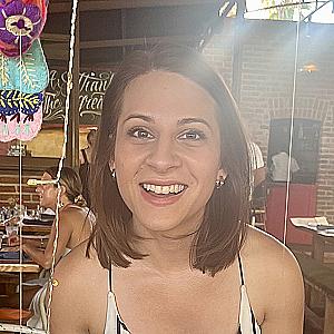 Profile photo for Ivette L Gomez