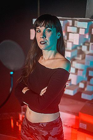 Profile photo for Aline J.