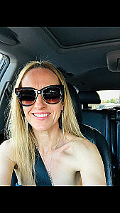 Profile photo for Julia Mundy