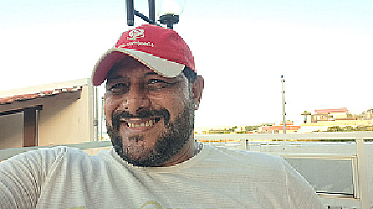 Profile photo for Carlos Roberto Almeida