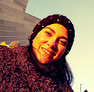 Profile photo for Eva Rizo