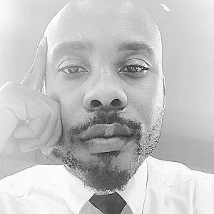 Profile photo for Shar'Ron Vaughn