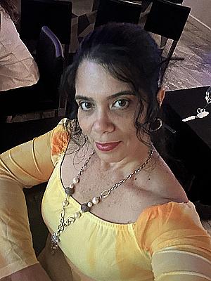 Profile photo for Elizabeth Hernandez