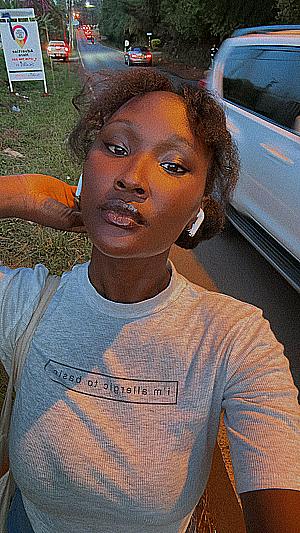 Profile photo for Annemariah Bitutu