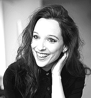 Profile photo for Caroline Dubois