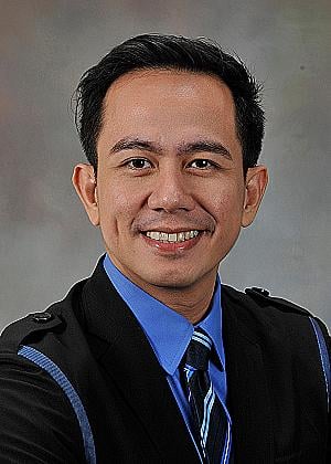 Profile photo for POCHOLO "The VoiceMaster" GONZALES