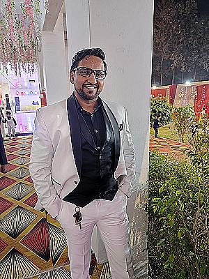 Profile photo for Sumit gupta