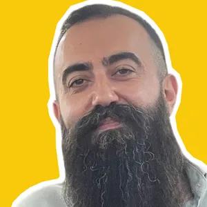 Profile photo for Vahik Markarian Lee