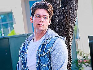 Profile photo for Aaron Dispennett