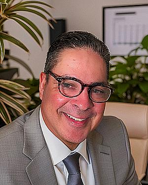 Profile photo for denny artache