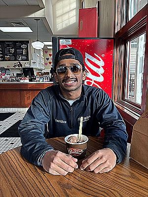 Profile photo for Yash Gupta