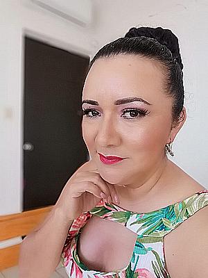 Profile photo for Elvira del Rocio olayo cerezo