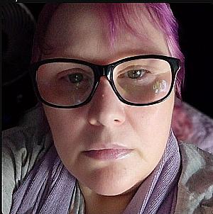 Profile photo for JULIA KING