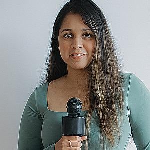 Profile photo for Arti Saxena