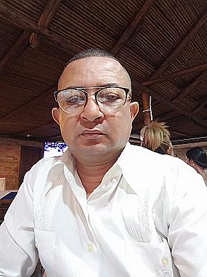 Profile photo for Luis Omar Riera Cordero