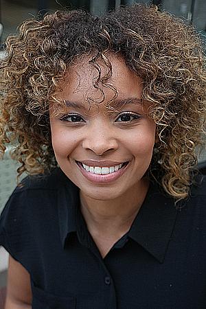 Profile photo for Larisa Arnold