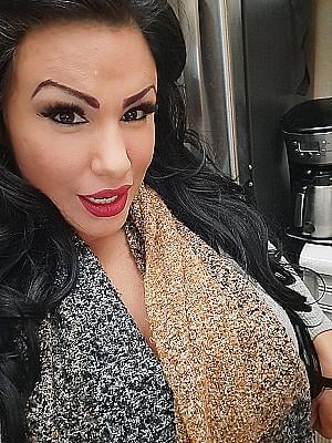 Profile photo for JACQUELINE I SIAS