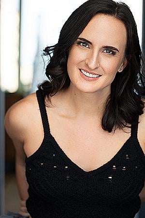 Profile photo for Lisa Karlin