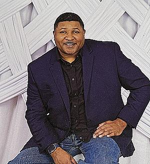 Profile photo for James Glass