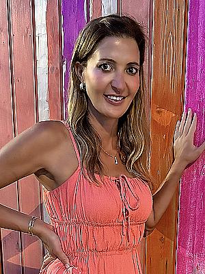 Profile photo for Felicity Anne