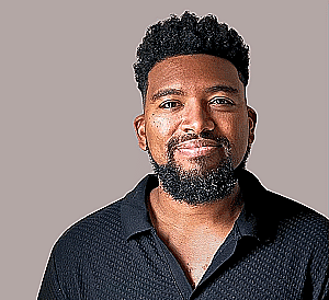 Profile photo for Cris Roman