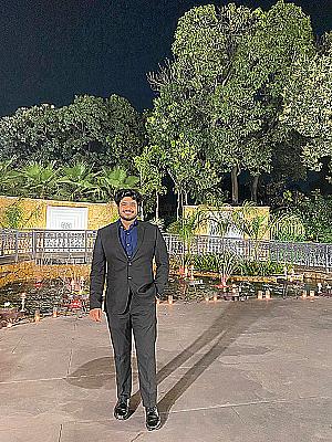 Profile photo for Deepanshu Varshney