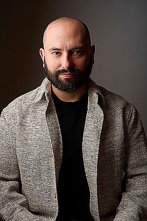 Profile photo for Adrián Khalifé