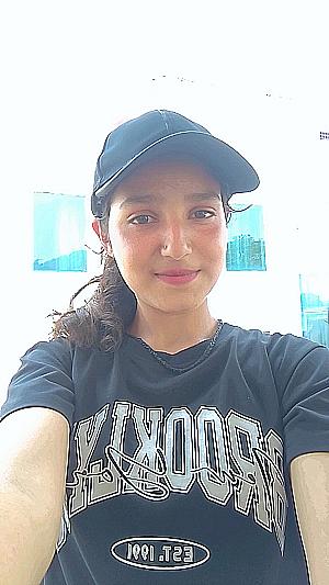 Profile photo for Divya kandiyal