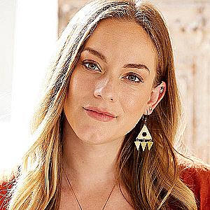 Profile photo for Victoria Lynn Carroll