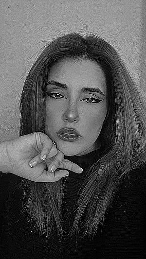 Profile photo for Desiree Benitez