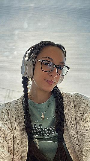 Profile photo for Giovanna Kast