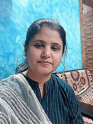 Profile photo for Kausar Khan