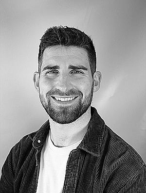 Profile photo for Aaron Reeves