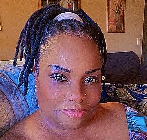 Profile photo for Renee Thomas