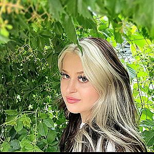 Profile photo for Chloe Lamb