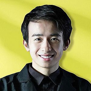 Profile photo for Dennis Zhao